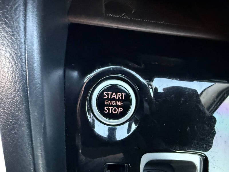 2023 Nissan Versa SV