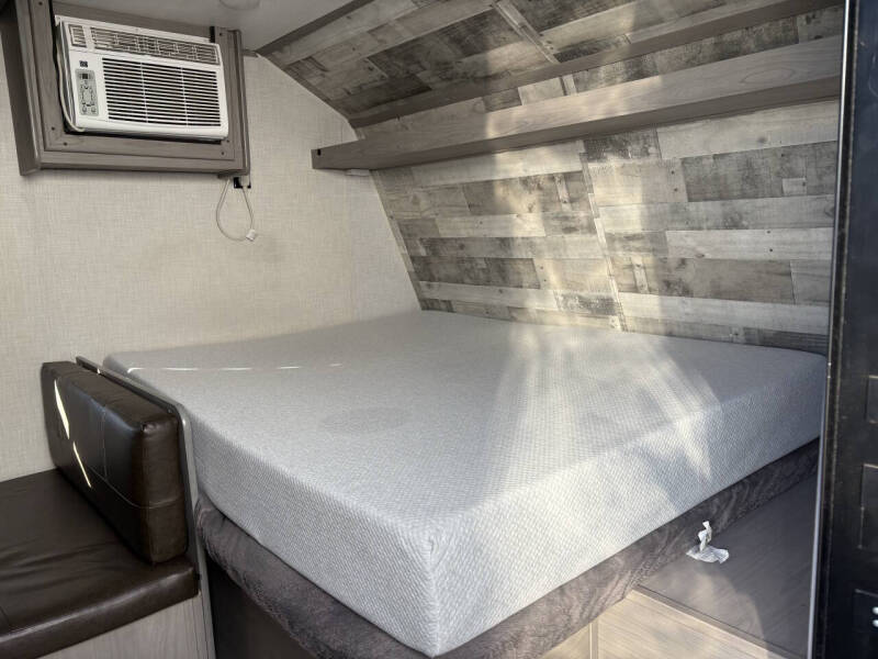 2022 Coleman Lantern