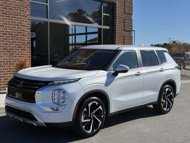 2023 Mitsubishi Outlander SE Special Edition