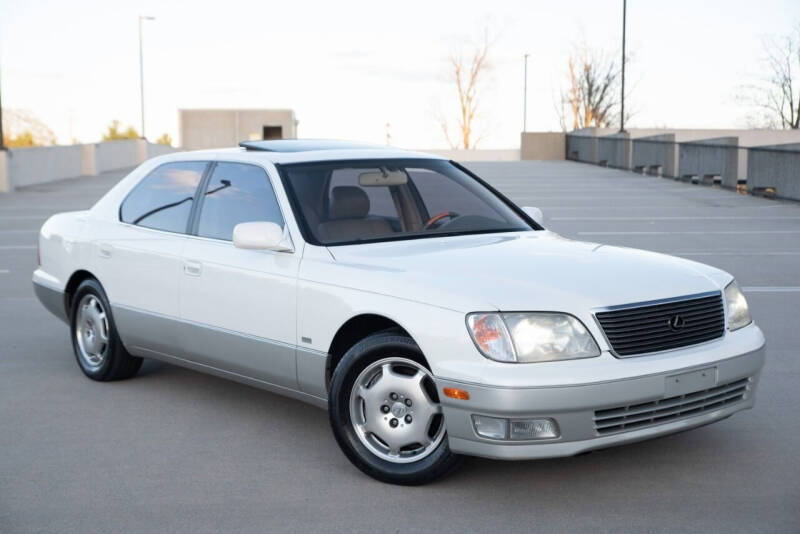 2000 Lexus LS 400
