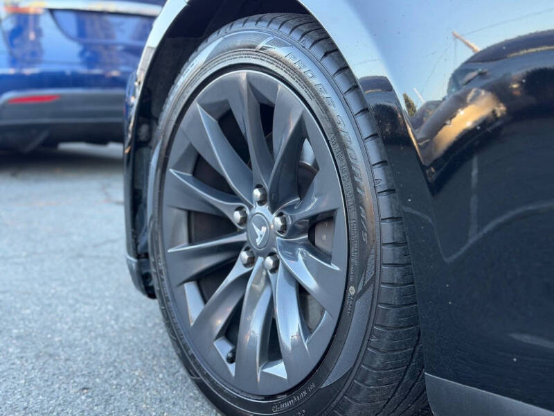 2015 Tesla Model S 70