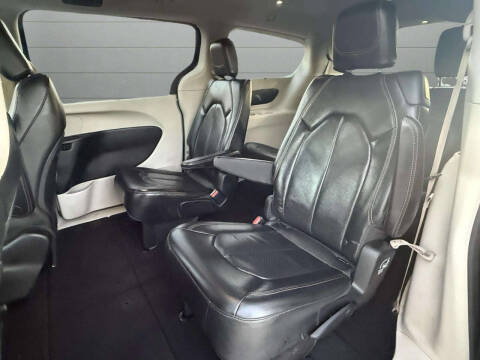 2018 Chrysler Pacifica Touring L