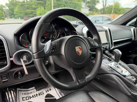 2014 Porsche Cayenne Platinum