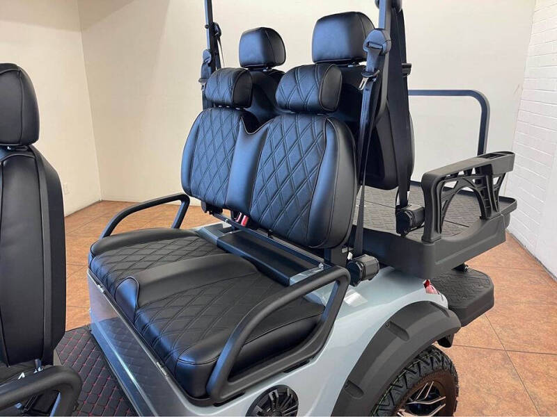 2025 Rebel EV E Force X6