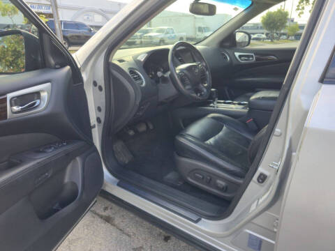 2015 Nissan Pathfinder Platinum