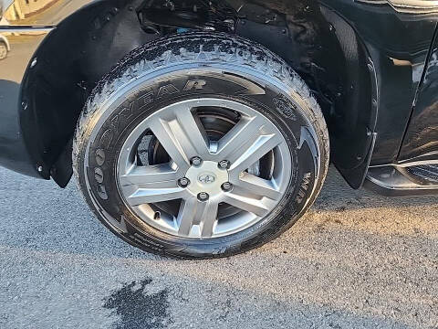 2016 Toyota Sequoia SR5