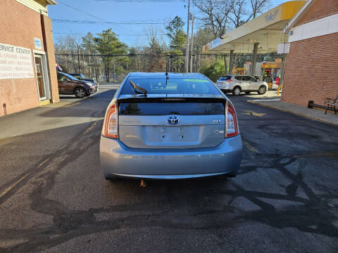 2012 Toyota Prius Two