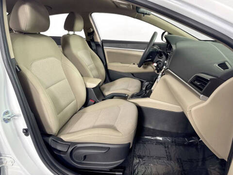 2019 Hyundai Elantra