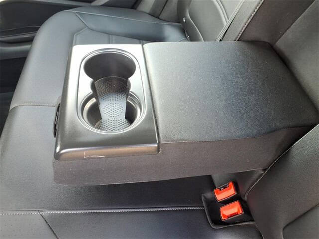 2022 Volkswagen Passat R-Line