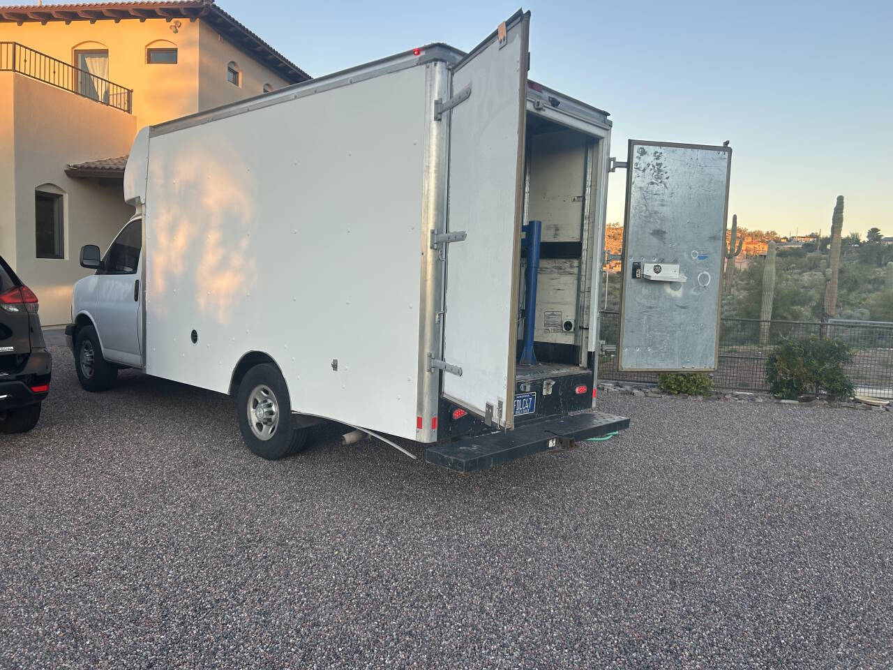 2019 Chevrolet Express Chassis 3500 139 Cutaway RWD