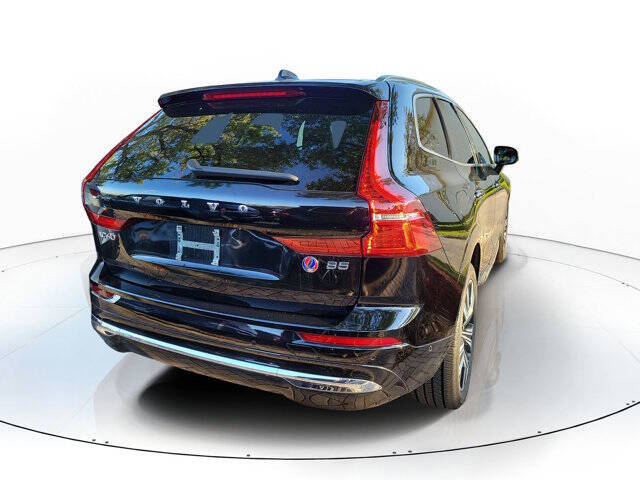 2023 Volvo XC60 B5 Plus Bright Theme