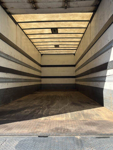 2015 Freightliner M2 106