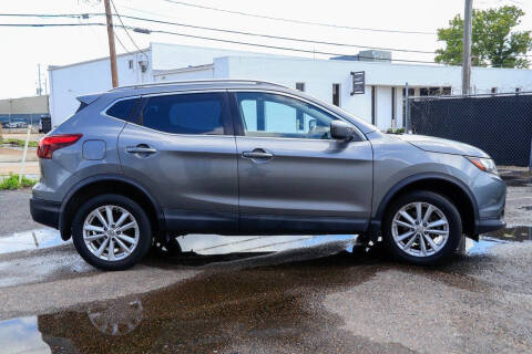 2017 Nissan Rogue Sport SV