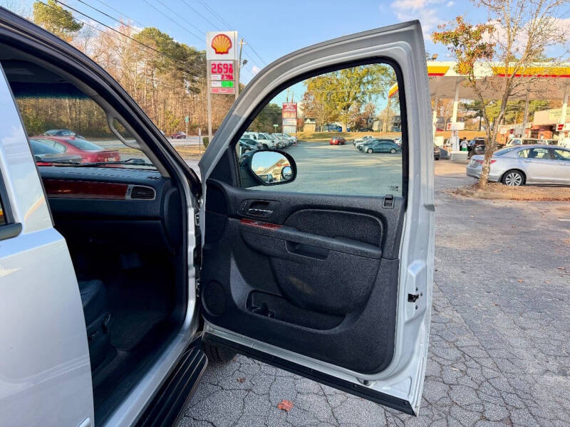 2012 Chevrolet Suburban LT