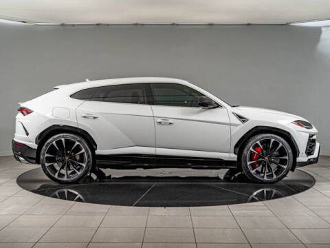 2022 Lamborghini Urus