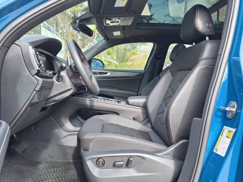 2025 Volkswagen Atlas Cross Sport SE