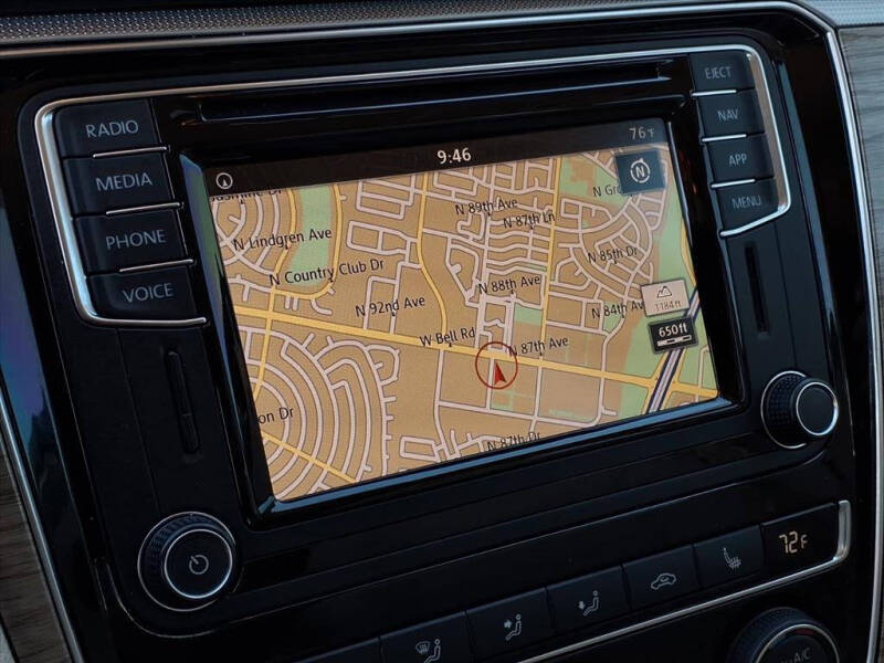 2018 Volkswagen Passat 2.0T SEL Premium