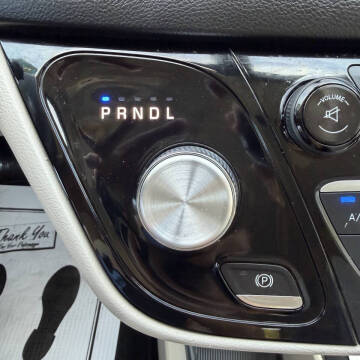 2017 Chrysler Pacifica Touring