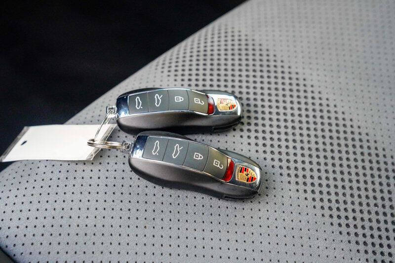 2024 Porsche 718 Cayman GT4 RS