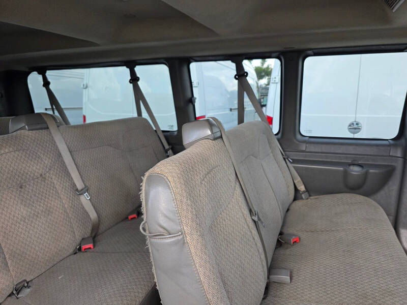 2017 Chevrolet Express LT 3500