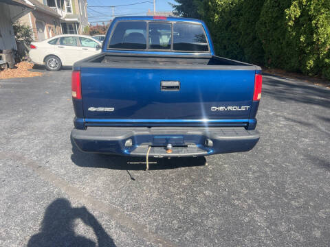 2004 Chevrolet S-10 LS