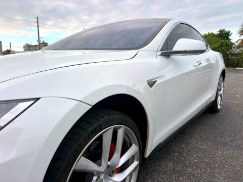 2013 Tesla Model S Performance