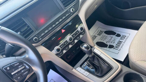 2020 Hyundai Elantra