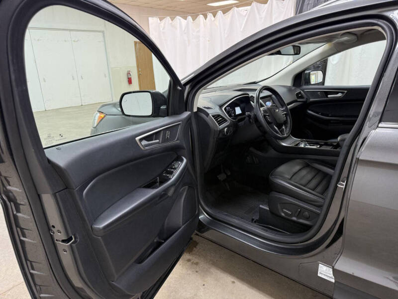 2020 Ford Edge