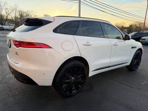 2018 Jaguar F-PACE S