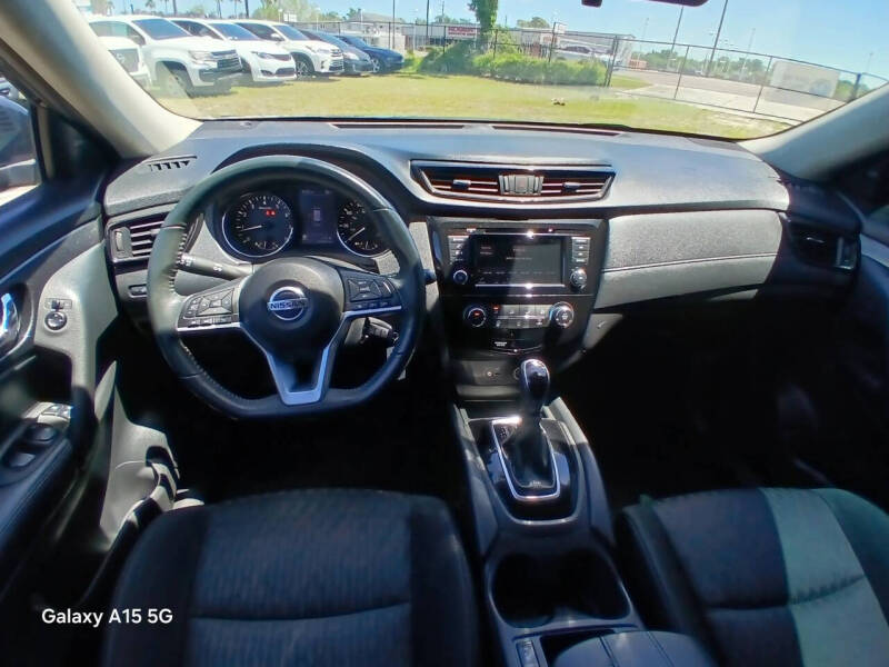 2020 Nissan Rogue