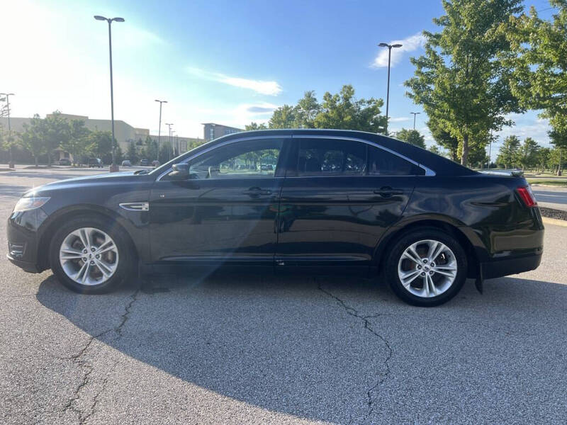 2014 Ford Taurus SEL