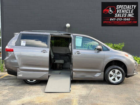 2018 Toyota Sienna LE Mobility 7-Passenger