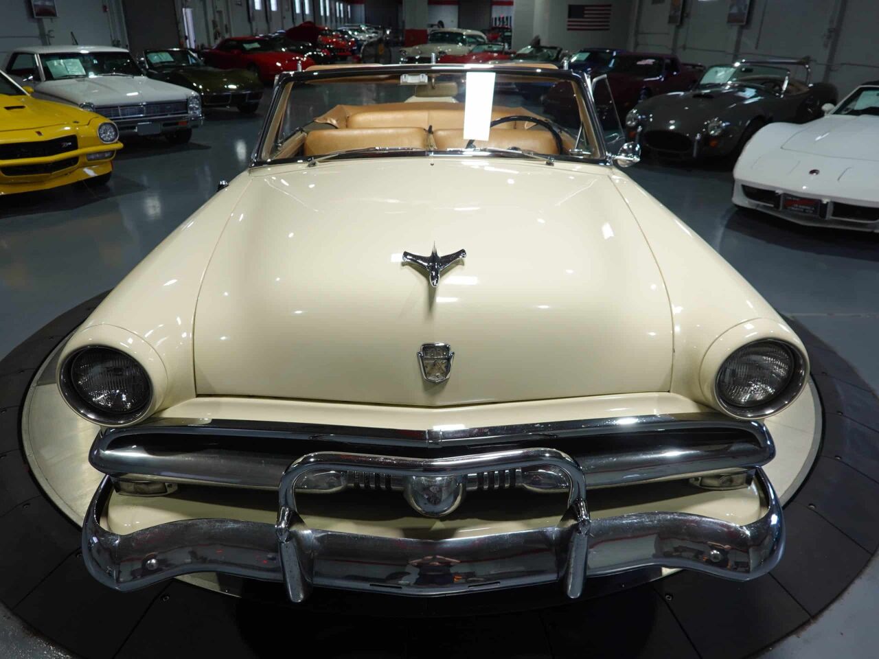 1953 Ford Crestline 13