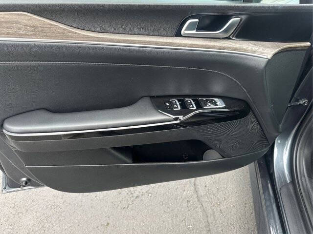 2023 Kia K5 EX