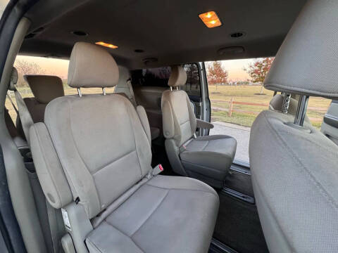 2015 Kia Sedona L