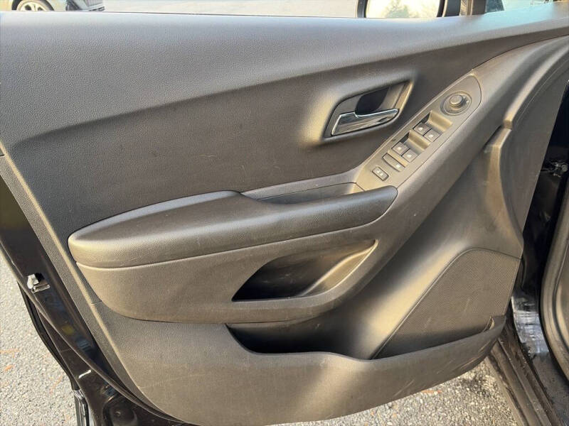 2022 Chevrolet Trax LS