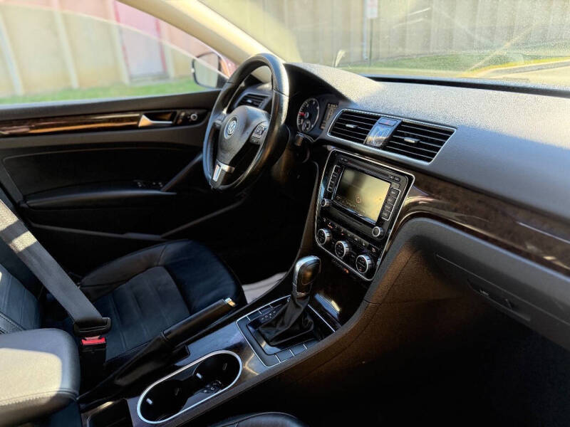 2015 Volkswagen Passat 2.0L TDI SEL Premium