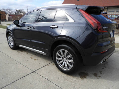 2023 Cadillac XT4 Premium Luxury