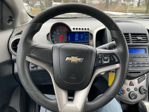 2016 Chevrolet Sonic LS Auto