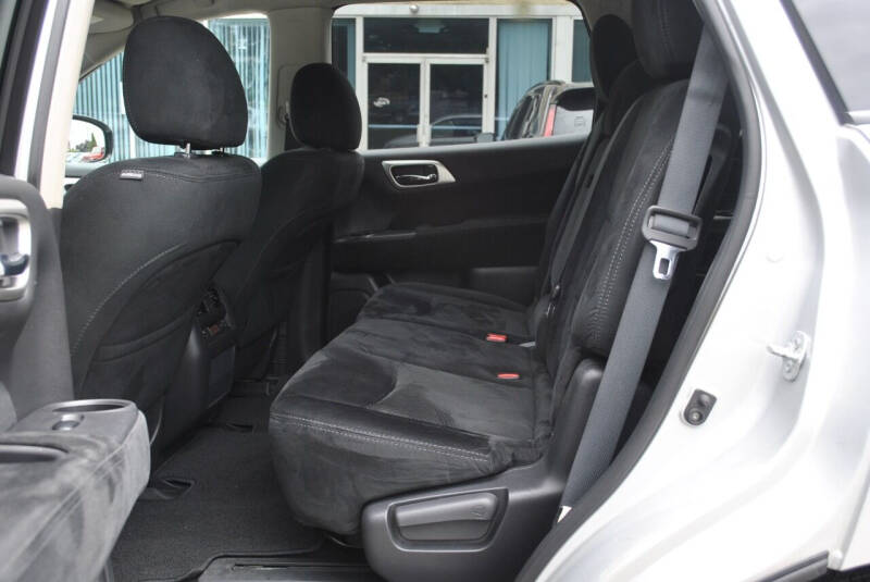 2014 Nissan Pathfinder S