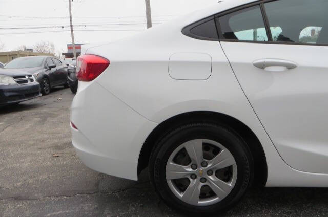 2017 Chevrolet Cruze LS Auto