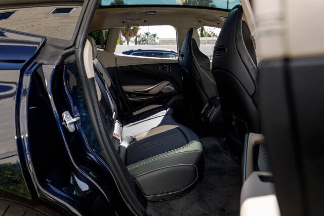 2026 Aston Martin DBX 707