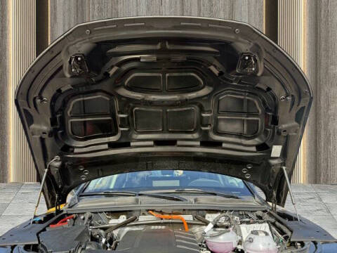 2024 Audi Q5 e quattro S line Premium 55 TFSI