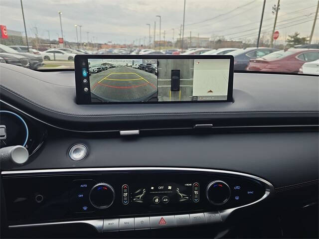 2023 Genesis GV70 2.5T Standard