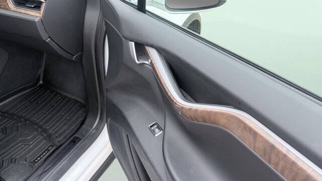 2020 Tesla Model X Long Range Plus
