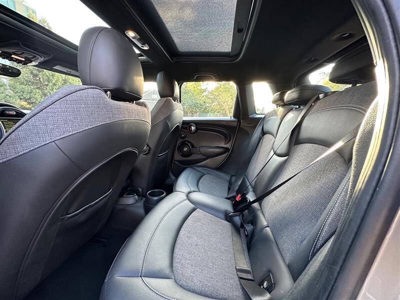 2016 MINI Hardtop 4 Door Cooper