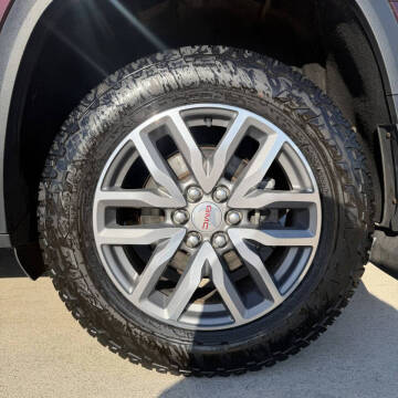 2017 GMC Acadia SLE-2