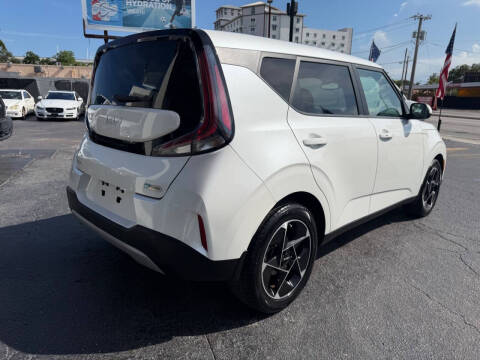 2023 Kia Soul EX