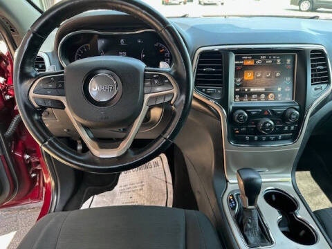 2017 Jeep Grand Cherokee Laredo