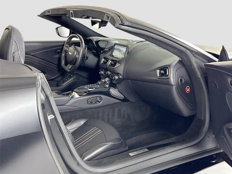 2022 Aston Martin Vantage